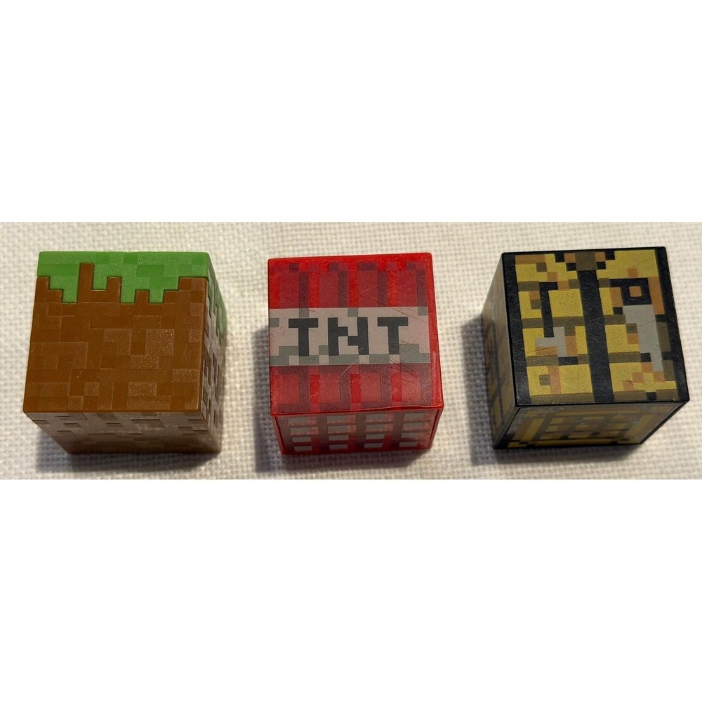 Minecraft Block Figures Lot of 3 Grass‎ TNT Crafting Table Pixelated Cube Toys